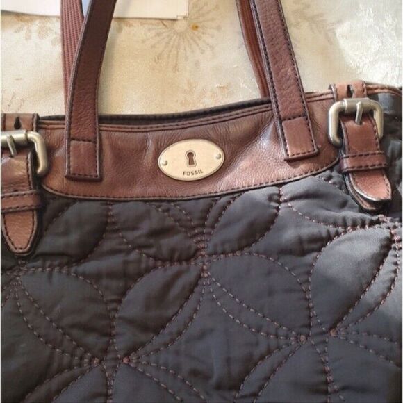 Fossil Black Quilted Shoulder Bag Floral Key Per - Picture 7 of 8